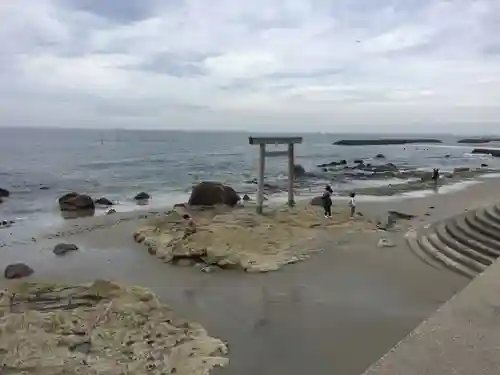 つぶてヶ浦鳥居（伊勢神宮遥拝所）の鳥居