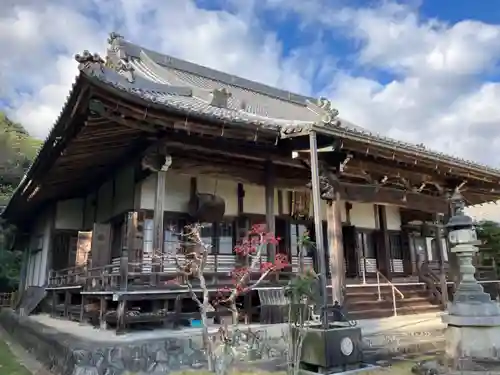 本慶寺の本殿・本堂