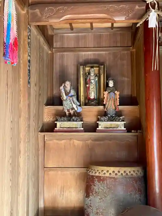 良長院の{uncategorized: "未分類", other: "その他", undefined: "問題あり", building: "その他建物", grave: "お墓", sacred_gate: "鳥居", guardian: "狛犬", statue: "像", buddha: "仏像", history: "歴史", nature: "自然", garden: "庭園", animal: "動物", pagoda: "塔", temizu: "手水舎", mountain_gate: "山門・神門", sanctuary: "本殿・本堂", subordinate: "末社・摂社", art: "芸術", scenery: "景色", jizo: "地蔵", ema: "絵馬", goshuin: "御朱印", omikuji: "おみくじ", items: "授与品その他", amulet: "お守り", goshuincho: "御朱印帳", eats: "食事", festival: "お祭り", votive_dance: "神楽", shichigosan: "七五三参", wedding: "結婚式", experience: "体験その他", initially: "初詣", around: "周辺", anti_infection: "感染症対策"}