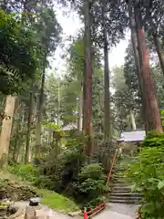 御岩神社の建物その他