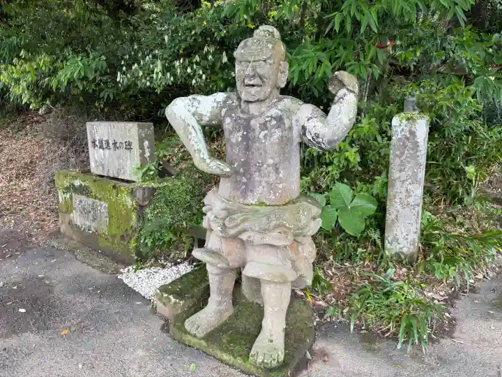 霧島岑神社の{uncategorized: "未分類", other: "その他", undefined: "問題あり", building: "その他建物", grave: "お墓", sacred_gate: "鳥居", guardian: "狛犬", statue: "像", buddha: "仏像", history: "歴史", nature: "自然", garden: "庭園", animal: "動物", pagoda: "塔", temizu: "手水舎", mountain_gate: "山門・神門", sanctuary: "本殿・本堂", subordinate: "末社・摂社", art: "芸術", scenery: "景色", jizo: "地蔵", ema: "絵馬", goshuin: "御朱印", omikuji: "おみくじ", items: "授与品その他", amulet: "お守り", goshuincho: "御朱印帳", eats: "食事", festival: "お祭り", votive_dance: "神楽", shichigosan: "七五三参", wedding: "結婚式", experience: "体験その他", initially: "初詣", around: "周辺", anti_infection: "感染症対策"}