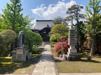 金剛寺の{uncategorized: "未分類", other: "その他", undefined: "問題あり", building: "その他建物", grave: "お墓", sacred_gate: "鳥居", guardian: "狛犬", statue: "像", buddha: "仏像", history: "歴史", nature: "自然", garden: "庭園", animal: "動物", pagoda: "塔", temizu: "手水舎", mountain_gate: "山門・神門", sanctuary: "本殿・本堂", subordinate: "末社・摂社", art: "芸術", scenery: "景色", jizo: "地蔵", ema: "絵馬", goshuin: "御朱印", omikuji: "おみくじ", items: "授与品その他", amulet: "お守り", goshuincho: "御朱印帳", eats: "食事", festival: "お祭り", votive_dance: "神楽", shichigosan: "七五三参", wedding: "結婚式", experience: "体験その他", initially: "初詣", around: "周辺", anti_infection: "感染症対策"}
