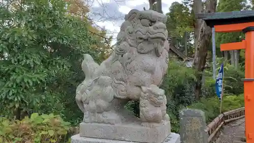 國吉神社の狛犬