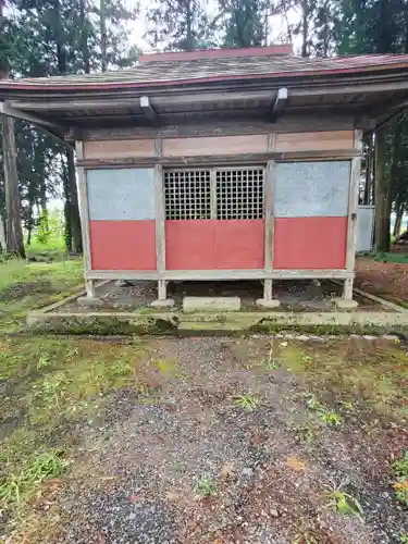 金井神社の本殿