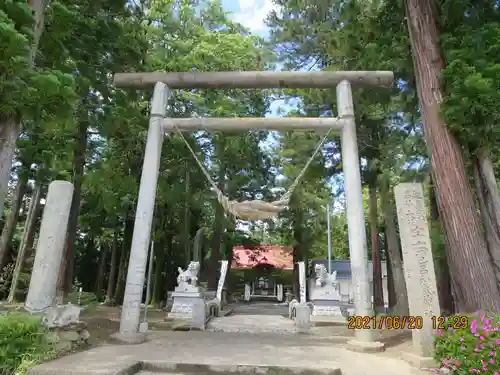 宇奈己呂和気神社の鳥居