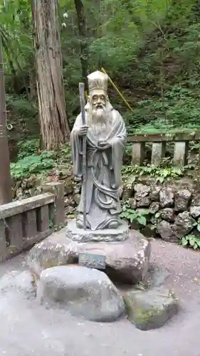 榛名神社の像