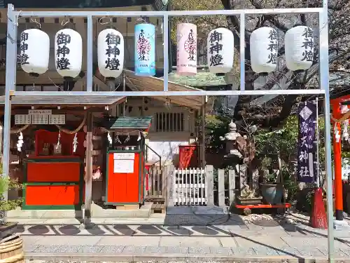 露天神社（お初天神）の{uncategorized: "未分類", other: "その他", undefined: "問題あり", building: "その他建物", grave: "お墓", sacred_gate: "鳥居", guardian: "狛犬", statue: "像", buddha: "仏像", history: "歴史", nature: "自然", garden: "庭園", animal: "動物", pagoda: "塔", temizu: "手水舎", mountain_gate: "山門・神門", sanctuary: "本殿・本堂", subordinate: "末社・摂社", art: "芸術", scenery: "景色", jizo: "地蔵", ema: "絵馬", goshuin: "御朱印", omikuji: "おみくじ", items: "授与品その他", amulet: "お守り", goshuincho: "御朱印帳", eats: "食事", festival: "お祭り", votive_dance: "神楽", shichigosan: "七五三参", wedding: "結婚式", experience: "体験その他", initially: "初詣", around: "周辺", anti_infection: "感染症対策"}