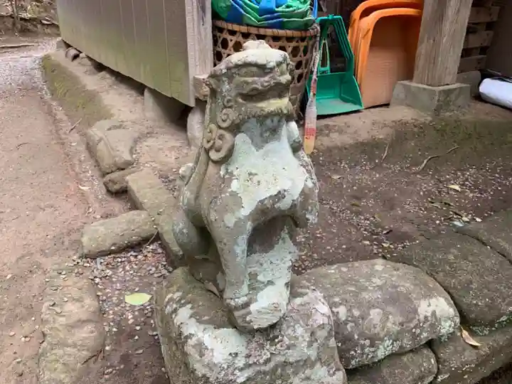 八幡神社の狛犬