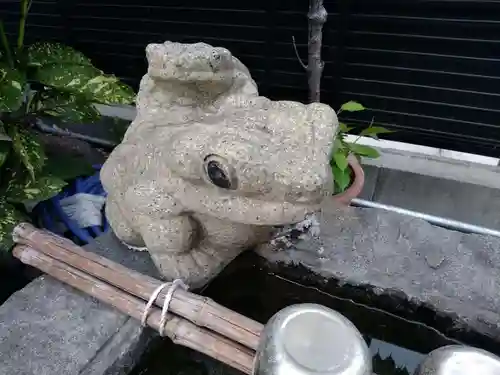 香具波志神社 三津屋御旅所の狛犬