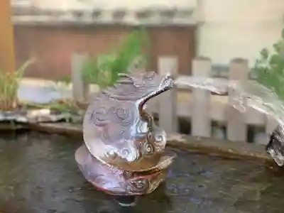 小野照崎神社の手水舎