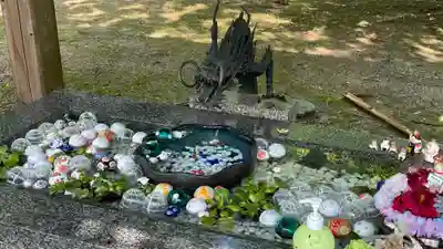 正一位 若草稲荷神社の手水舎