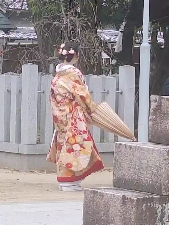 佐太神社(佐太天神宮)の{uncategorized: "未分類", other: "その他", undefined: "問題あり", building: "その他建物", grave: "お墓", sacred_gate: "鳥居", guardian: "狛犬", statue: "像", buddha: "仏像", history: "歴史", nature: "自然", garden: "庭園", animal: "動物", pagoda: "塔", temizu: "手水舎", mountain_gate: "山門・神門", sanctuary: "本殿・本堂", subordinate: "末社・摂社", art: "芸術", scenery: "景色", jizo: "地蔵", ema: "絵馬", goshuin: "御朱印", omikuji: "おみくじ", items: "授与品その他", amulet: "お守り", goshuincho: "御朱印帳", eats: "食事", festival: "お祭り", votive_dance: "神楽", shichigosan: "七五三参", wedding: "結婚式", experience: "体験その他", initially: "初詣", around: "周辺", anti_infection: "感染症対策"}