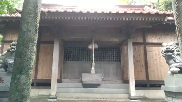 岩間楫取津神社の本殿・本堂