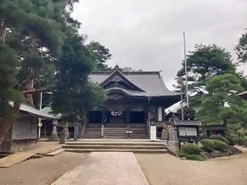 山神社の本殿