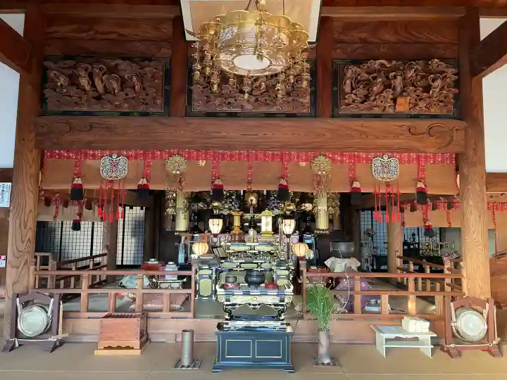 西徳寺の{uncategorized: "未分類", other: "その他", undefined: "問題あり", building: "その他建物", grave: "お墓", sacred_gate: "鳥居", guardian: "狛犬", statue: "像", buddha: "仏像", history: "歴史", nature: "自然", garden: "庭園", animal: "動物", pagoda: "塔", temizu: "手水舎", mountain_gate: "山門・神門", sanctuary: "本殿・本堂", subordinate: "末社・摂社", art: "芸術", scenery: "景色", jizo: "地蔵", ema: "絵馬", goshuin: "御朱印", omikuji: "おみくじ", items: "授与品その他", amulet: "お守り", goshuincho: "御朱印帳", eats: "食事", festival: "お祭り", votive_dance: "神楽", shichigosan: "七五三参", wedding: "結婚式", experience: "体験その他", initially: "初詣", around: "周辺", anti_infection: "感染症対策"}