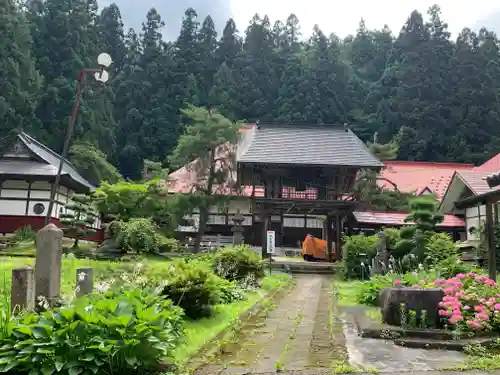 示現寺の庭園