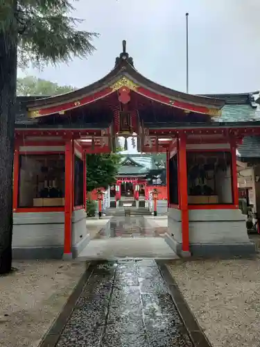 馬橋稲荷神社の山門・神門