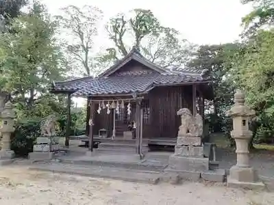 伊和神社の本殿