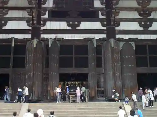 東大寺の本殿