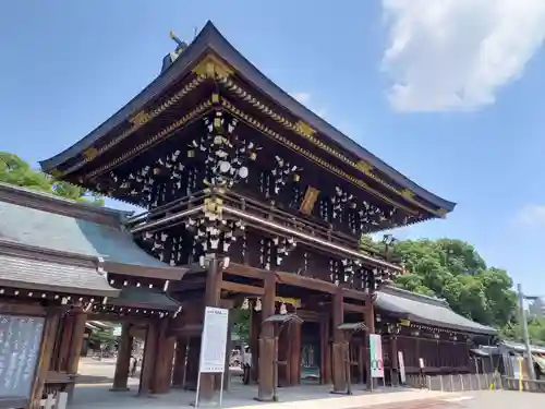 真清田神社の山門・神門