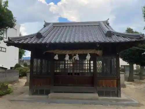 城山神社の本殿