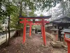 黒髪山稲荷神社(奈良県)