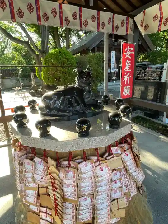 玉村八幡宮の{uncategorized: "未分類", other: "その他", undefined: "問題あり", building: "その他建物", grave: "お墓", sacred_gate: "鳥居", guardian: "狛犬", statue: "像", buddha: "仏像", history: "歴史", nature: "自然", garden: "庭園", animal: "動物", pagoda: "塔", temizu: "手水舎", mountain_gate: "山門・神門", sanctuary: "本殿・本堂", subordinate: "末社・摂社", art: "芸術", scenery: "景色", jizo: "地蔵", ema: "絵馬", goshuin: "御朱印", omikuji: "おみくじ", items: "授与品その他", amulet: "お守り", goshuincho: "御朱印帳", eats: "食事", festival: "お祭り", votive_dance: "神楽", shichigosan: "七五三参", wedding: "結婚式", experience: "体験その他", initially: "初詣", around: "周辺", anti_infection: "感染症対策"}