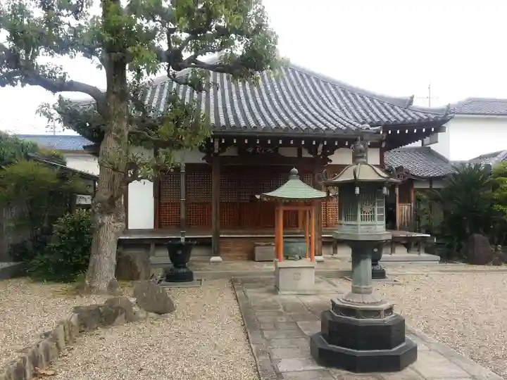 西琳寺の本殿・本堂