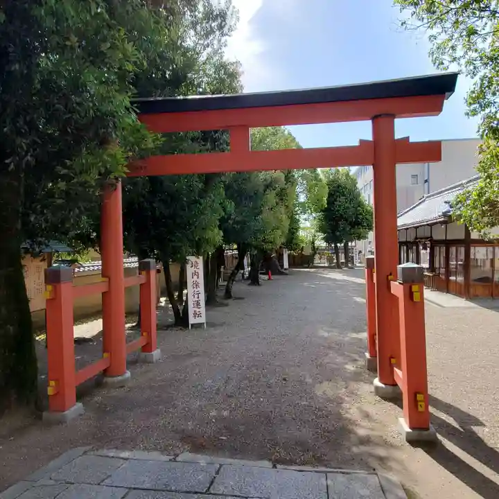 率川神社(大神神社摂社)の鳥居