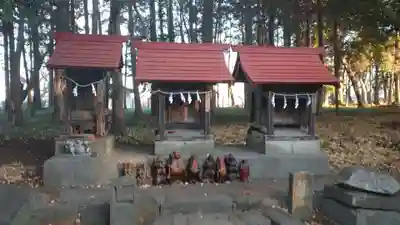 神明社の末社・摂社