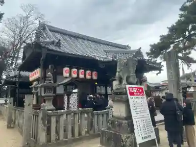 素盞嗚神社の{uncategorized: "未分類", other: "その他", undefined: "問題あり", building: "その他建物", grave: "お墓", sacred_gate: "鳥居", guardian: "狛犬", statue: "像", buddha: "仏像", history: "歴史", nature: "自然", garden: "庭園", animal: "動物", pagoda: "塔", temizu: "手水舎", mountain_gate: "山門・神門", sanctuary: "本殿・本堂", subordinate: "末社・摂社", art: "芸術", scenery: "景色", jizo: "地蔵", ema: "絵馬", goshuin: "御朱印", omikuji: "おみくじ", items: "授与品その他", amulet: "お守り", goshuincho: "御朱印帳", eats: "食事", festival: "お祭り", votive_dance: "神楽", shichigosan: "七五三参", wedding: "結婚式", experience: "体験その他", initially: "初詣", around: "周辺", anti_infection: "感染症対策"}