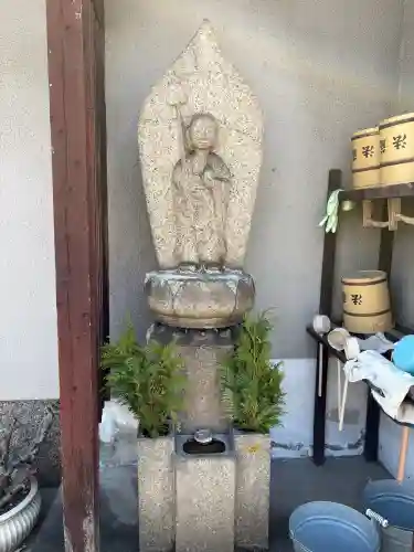 法蔵院の{uncategorized: "未分類", other: "その他", undefined: "問題あり", building: "その他建物", grave: "お墓", sacred_gate: "鳥居", guardian: "狛犬", statue: "像", buddha: "仏像", history: "歴史", nature: "自然", garden: "庭園", animal: "動物", pagoda: "塔", temizu: "手水舎", mountain_gate: "山門・神門", sanctuary: "本殿・本堂", subordinate: "末社・摂社", art: "芸術", scenery: "景色", jizo: "地蔵", ema: "絵馬", goshuin: "御朱印", omikuji: "おみくじ", items: "授与品その他", amulet: "お守り", goshuincho: "御朱印帳", eats: "食事", festival: "お祭り", votive_dance: "神楽", shichigosan: "七五三参", wedding: "結婚式", experience: "体験その他", initially: "初詣", around: "周辺", anti_infection: "感染症対策"}