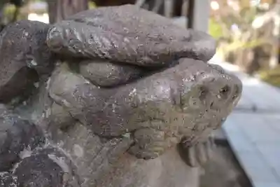 太平山三吉神社総本宮の狛犬