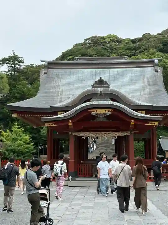 鶴岡八幡宮の{uncategorized: "未分類", other: "その他", undefined: "問題あり", building: "その他建物", grave: "お墓", sacred_gate: "鳥居", guardian: "狛犬", statue: "像", buddha: "仏像", history: "歴史", nature: "自然", garden: "庭園", animal: "動物", pagoda: "塔", temizu: "手水舎", mountain_gate: "山門・神門", sanctuary: "本殿・本堂", subordinate: "末社・摂社", art: "芸術", scenery: "景色", jizo: "地蔵", ema: "絵馬", goshuin: "御朱印", omikuji: "おみくじ", items: "授与品その他", amulet: "お守り", goshuincho: "御朱印帳", eats: "食事", festival: "お祭り", votive_dance: "神楽", shichigosan: "七五三参", wedding: "結婚式", experience: "体験その他", initially: "初詣", around: "周辺", anti_infection: "感染症対策"}