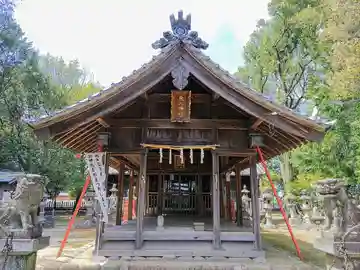 魚入神社の本殿・本堂