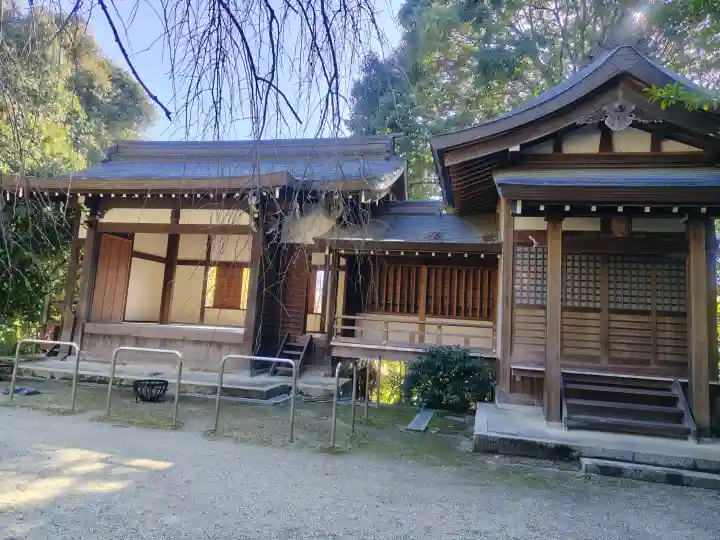 飛鳥坐神社の{uncategorized: "未分類", other: "その他", undefined: "問題あり", building: "その他建物", grave: "お墓", sacred_gate: "鳥居", guardian: "狛犬", statue: "像", buddha: "仏像", history: "歴史", nature: "自然", garden: "庭園", animal: "動物", pagoda: "塔", temizu: "手水舎", mountain_gate: "山門・神門", sanctuary: "本殿・本堂", subordinate: "末社・摂社", art: "芸術", scenery: "景色", jizo: "地蔵", ema: "絵馬", goshuin: "御朱印", omikuji: "おみくじ", items: "授与品その他", amulet: "お守り", goshuincho: "御朱印帳", eats: "食事", festival: "お祭り", votive_dance: "神楽", shichigosan: "七五三参", wedding: "結婚式", experience: "体験その他", initially: "初詣", around: "周辺", anti_infection: "感染症対策"}