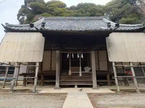 三嶋神社の{uncategorized: "未分類", other: "その他", undefined: "問題あり", building: "その他建物", grave: "お墓", sacred_gate: "鳥居", guardian: "狛犬", statue: "像", buddha: "仏像", history: "歴史", nature: "自然", garden: "庭園", animal: "動物", pagoda: "塔", temizu: "手水舎", mountain_gate: "山門・神門", sanctuary: "本殿・本堂", subordinate: "末社・摂社", art: "芸術", scenery: "景色", jizo: "地蔵", ema: "絵馬", goshuin: "御朱印", omikuji: "おみくじ", items: "授与品その他", amulet: "お守り", goshuincho: "御朱印帳", eats: "食事", festival: "お祭り", votive_dance: "神楽", shichigosan: "七五三参", wedding: "結婚式", experience: "体験その他", initially: "初詣", around: "周辺", anti_infection: "感染症対策"}