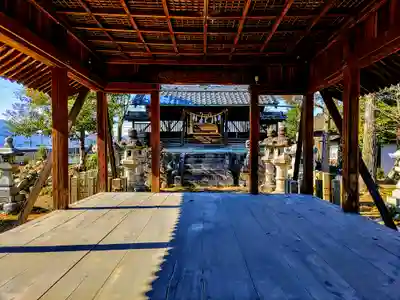 室原神社（萩原町串作）の本殿・本堂
