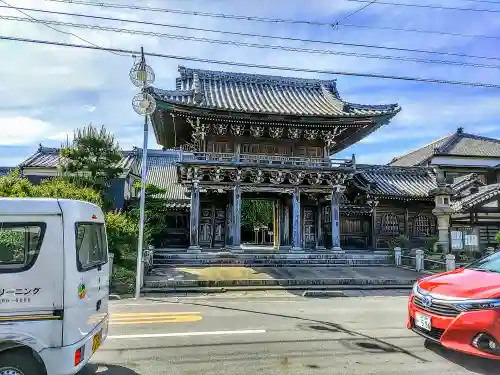 聖運寺の山門・神門