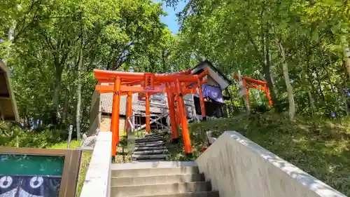 清田稲荷神社の鳥居