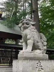 帯広三吉神社の狛犬