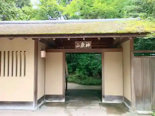 寒川神社の本殿・本堂