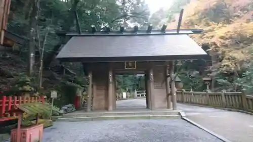 多度大社の山門