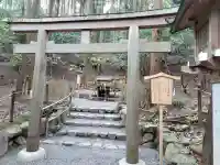 磐座神社(大神神社摂社)の{uncategorized: "未分類", other: "その他", undefined: "問題あり", building: "その他建物", grave: "お墓", sacred_gate: "鳥居", guardian: "狛犬", statue: "像", buddha: "仏像", history: "歴史", nature: "自然", garden: "庭園", animal: "動物", pagoda: "塔", temizu: "手水舎", mountain_gate: "山門・神門", sanctuary: "本殿・本堂", subordinate: "末社・摂社", art: "芸術", scenery: "景色", jizo: "地蔵", ema: "絵馬", goshuin: "御朱印", omikuji: "おみくじ", items: "授与品その他", amulet: "お守り", goshuincho: "御朱印帳", eats: "食事", festival: "お祭り", votive_dance: "神楽", shichigosan: "七五三参", wedding: "結婚式", experience: "体験その他", initially: "初詣", around: "周辺", anti_infection: "感染症対策"}