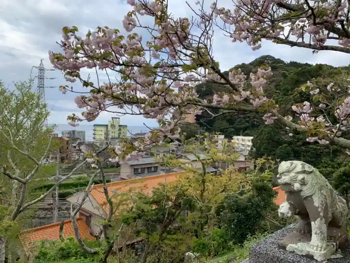 大萩神社の狛犬