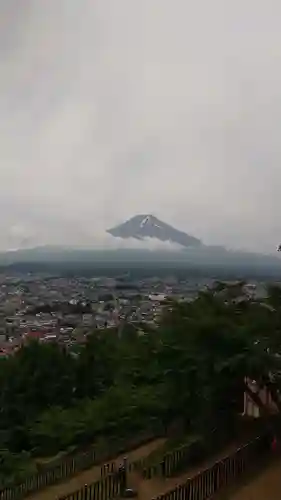 新倉富士浅間神社の景色