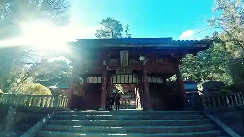 北口本宮冨士浅間神社の山門・神門