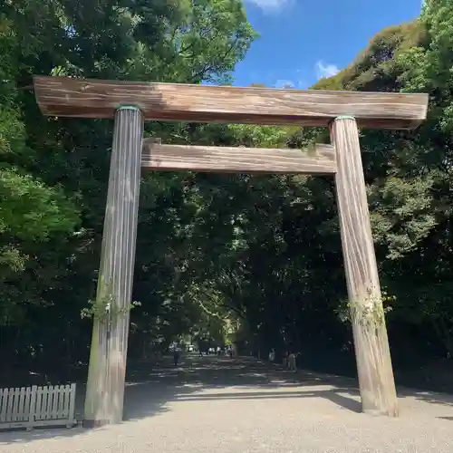 熱田神宮の鳥居