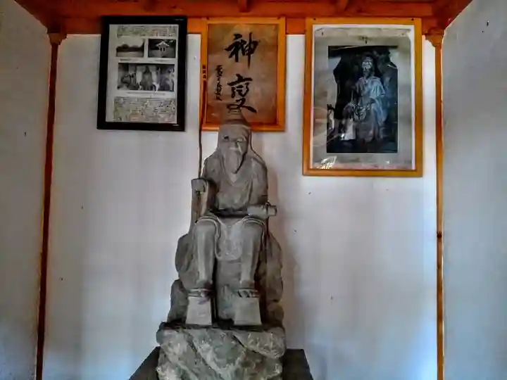 春日社(傍示本春日社)の末社・摂社