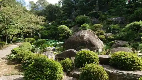 円通寺の庭園